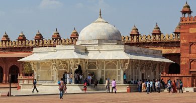 Tomb of Salim Chishti