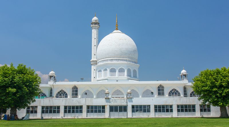 Hazratbal Masjid, Srinagar